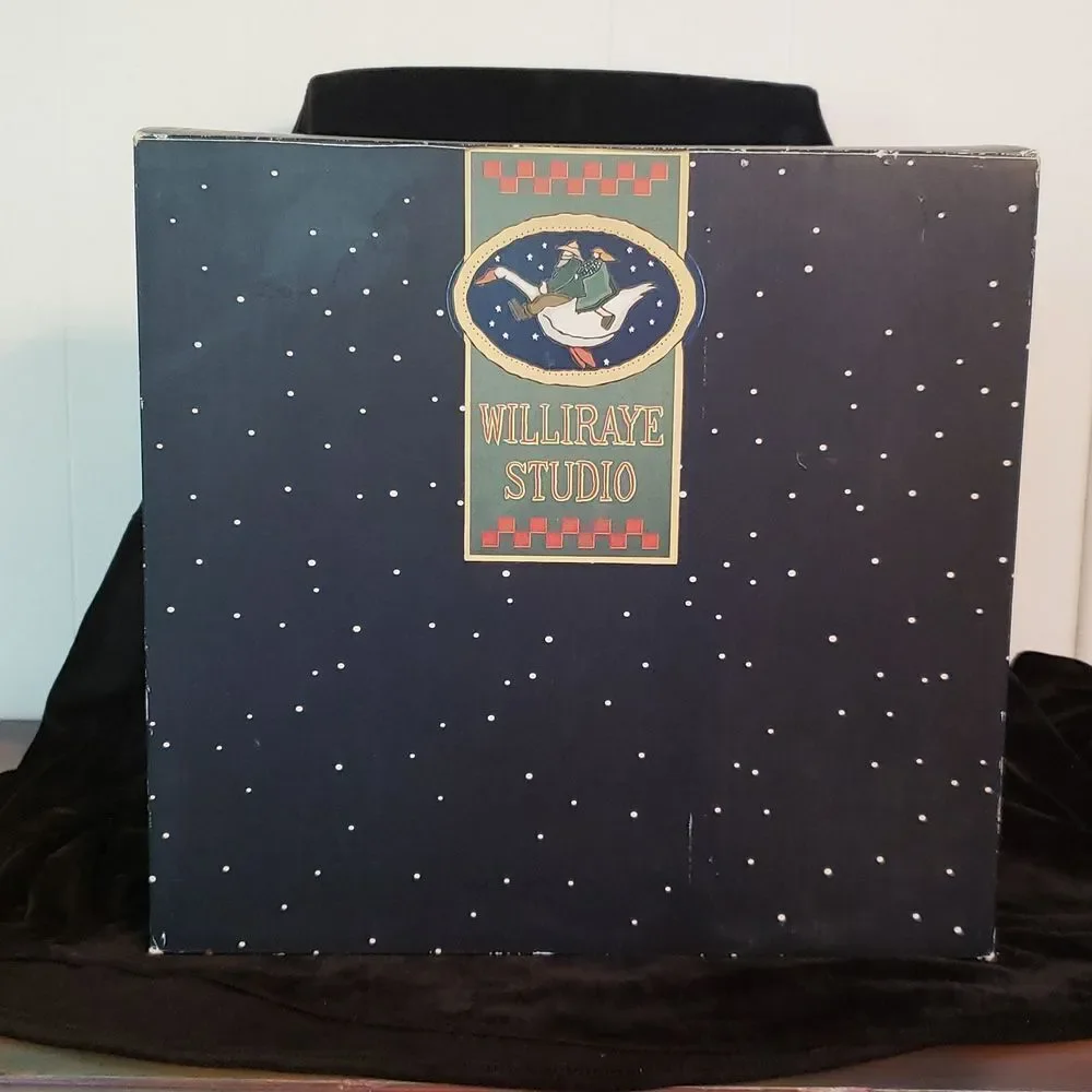 RARE Vtg 1997 Williray Studio Farm Couple Riding Giant Pig - WW3034 Original Box